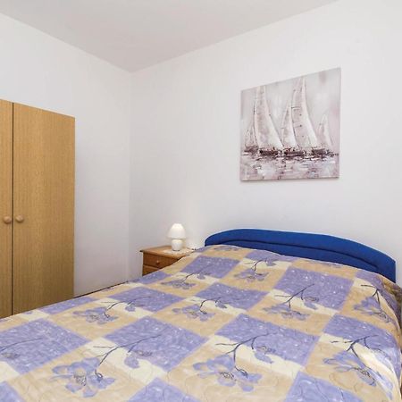 Stunning Apartment In Barbat-Rab With Wifi Barbat na Rabu Zewnętrze zdjęcie