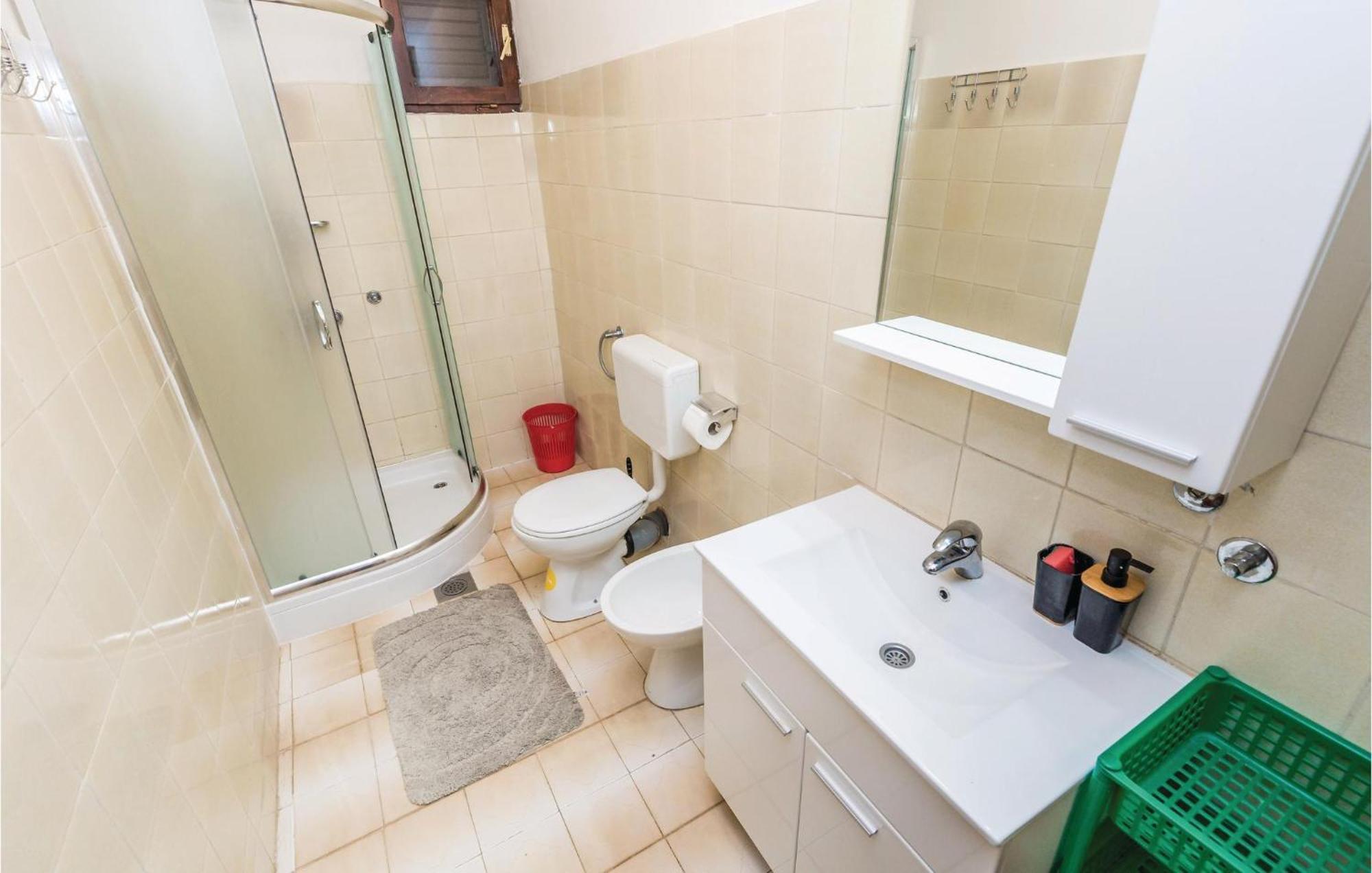Stunning Apartment In Barbat-Rab With Wifi Barbat na Rabu Zewnętrze zdjęcie