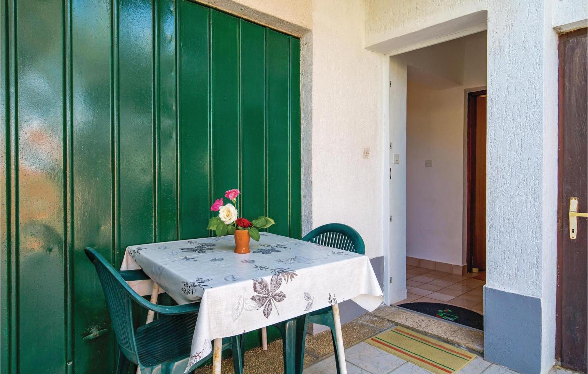 Stunning Apartment In Barbat-Rab With Wifi Barbat na Rabu Zewnętrze zdjęcie